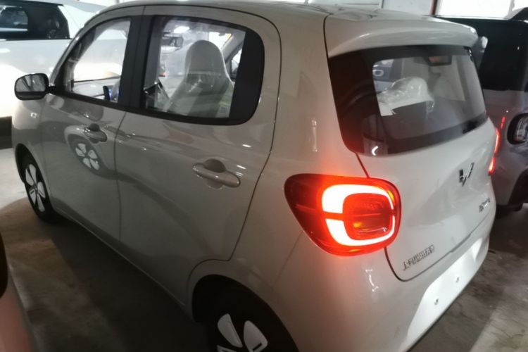 Used Wuling Hongguang MINIEV 2025 Four-Door Version Advanced Edition Rear Left 45 Deg