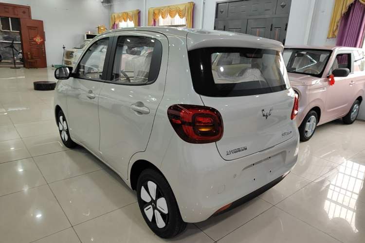 Used Wuling Hongguang MINIEV 2025 Four-Door Version Advanced Edition Rear Left 45 Deg
