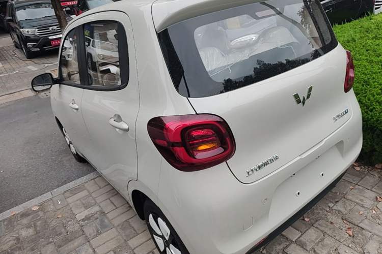 Used Wuling Hongguang MINIEV 2025 Four-Door Version Advanced Edition Rear Left 45 Deg