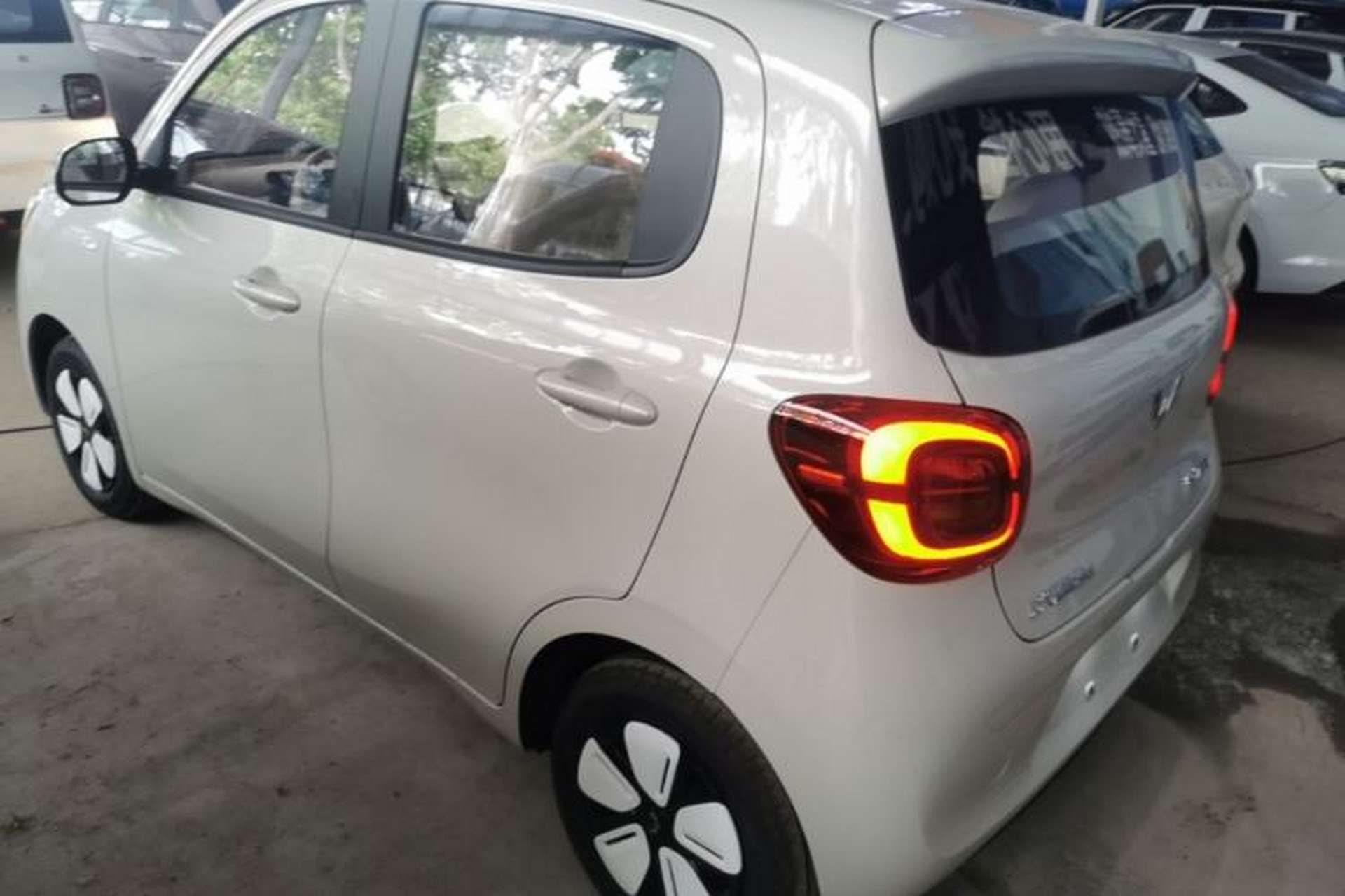 Used Wuling Hongguang MINIEV 2025 Four-Door Version Advanced Edition Rear Left 45 Deg
