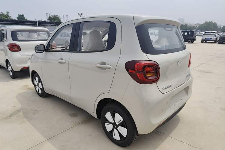 Used Wuling Hongguang MINIEV 2025 Four-Door Version Advanced Edition Rear Left 45 Deg