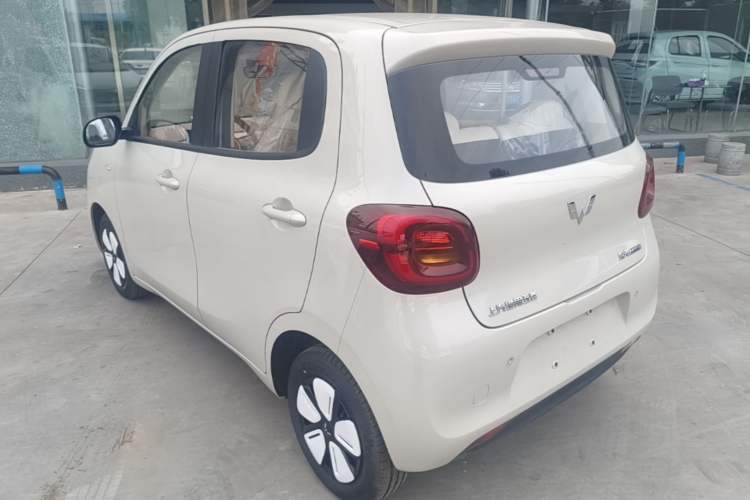 Used Wuling Hongguang MINIEV 2025 Four-Door Version Advanced Edition Rear Left 45 Deg