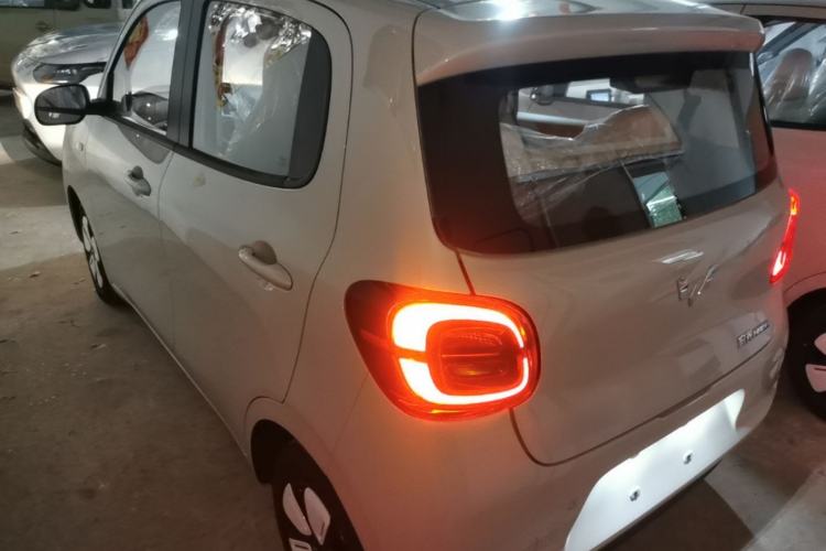 Used Wuling Hongguang MINIEV 2025 Four-Door Version Advanced Edition Rear Left 45 Deg