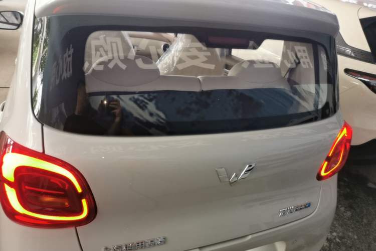 Used Wuling Hongguang MINIEV 2025 Four-Door Version Advanced Edition Rear