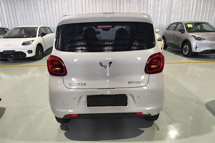 Used Wuling Hongguang MINIEV 2025 Four-Door Version Advanced Edition Rear