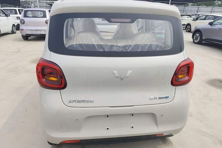 Used Wuling Hongguang MINIEV 2025 Four-Door Version Advanced Edition Rear