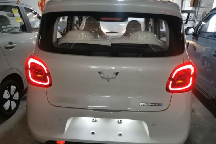 Used Wuling Hongguang MINIEV 2025 Four-Door Version Advanced Edition Rear