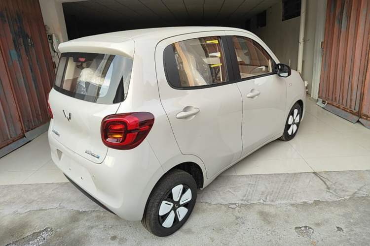 Used Wuling Hongguang MINIEV 2025 Four-Door Version Advanced Edition Rear Right 45 Deg