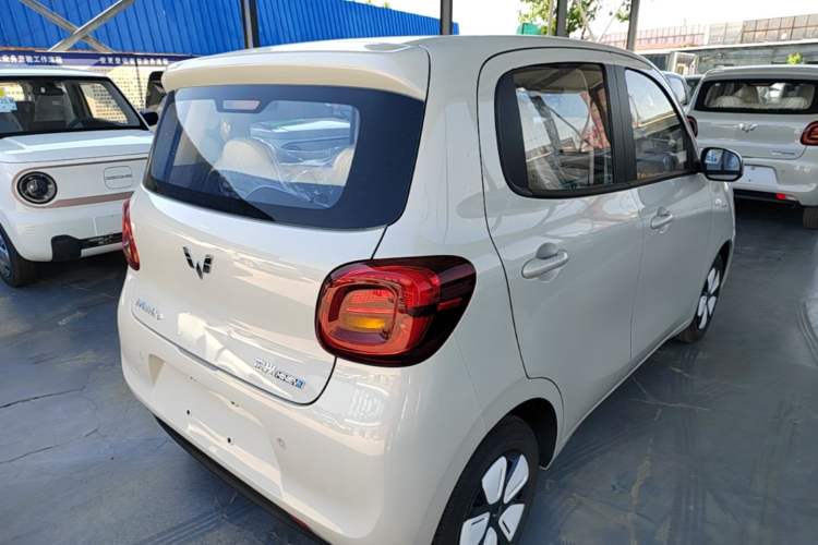 Used Wuling Hongguang MINIEV 2025 Four-Door Version Advanced Edition Rear Right 45 Deg