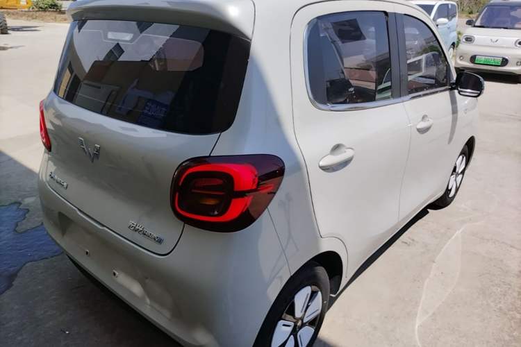 Used Wuling Hongguang MINIEV 2025 Four-Door Version Advanced Edition Rear Right 45 Deg