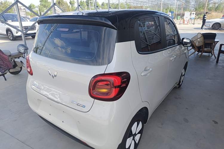 Used Wuling Hongguang MINIEV 2025 Four-Door Version Premium Edition Rear Right 45 Deg
