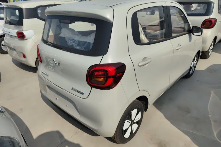 Used Wuling Hongguang MINIEV 2025 Four-Door Version Advanced Edition Rear Right 45 Deg