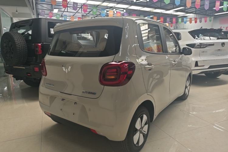 Used Wuling Hongguang MINIEV 2025 Four-Door Version Premium Edition Rear Right 45 Deg