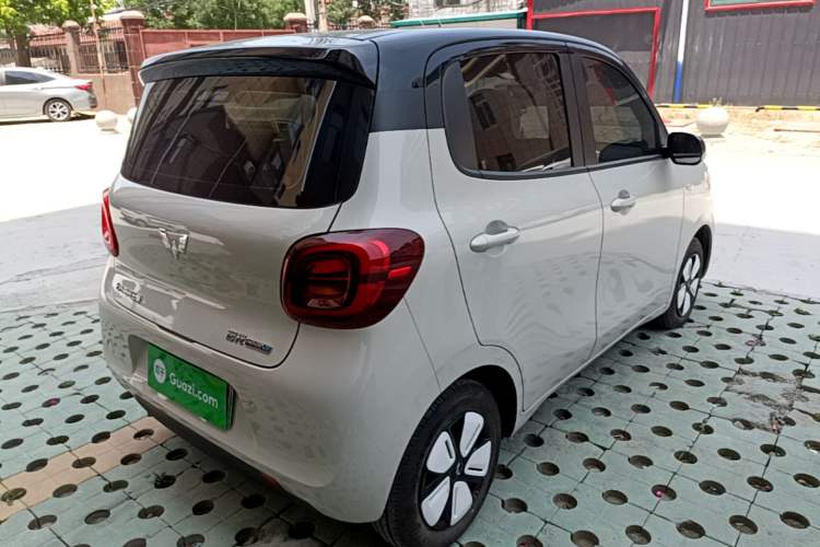 Used Wuling Hongguang MINIEV 2025 Four-Door Version Premium Edition Rear Right 45 Deg