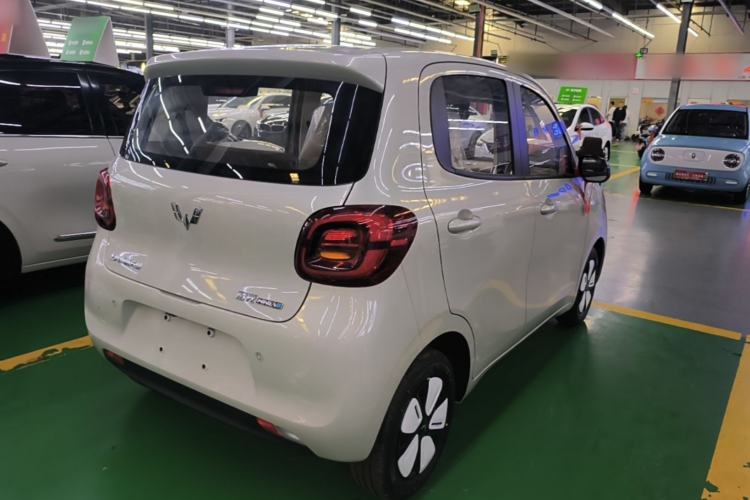 Used Wuling Hongguang MINIEV 2025 Four-Door Version Advanced Edition Rear Right 45 Deg