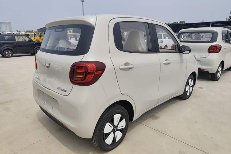 Used Wuling Hongguang MINIEV 2025 Four-Door Version Advanced Edition Rear Right 45 Deg