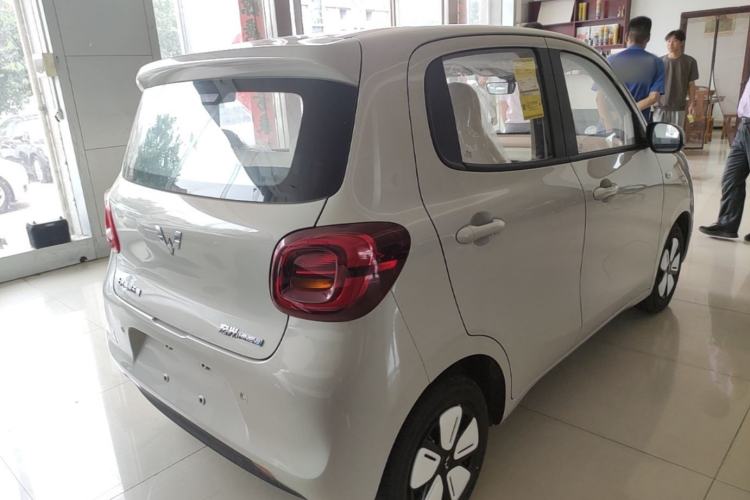 Used Wuling Hongguang MINIEV 2025 Four-Door Version Advanced Edition Rear Right 45 Deg