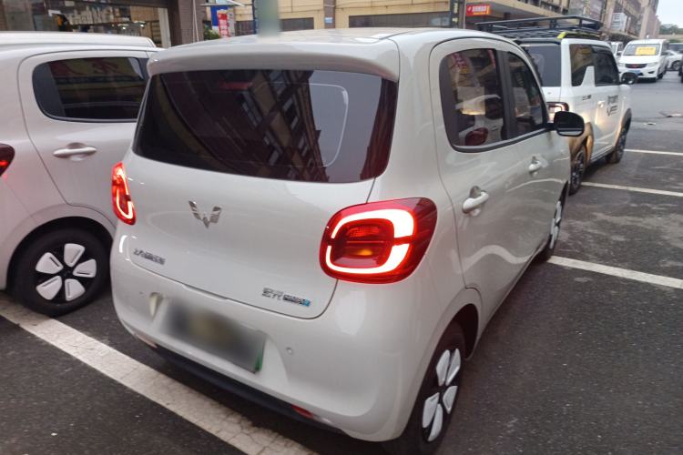 Used Wuling Hongguang MINIEV 2025 Four-Door Version Advanced Edition Rear Right 45 Deg
