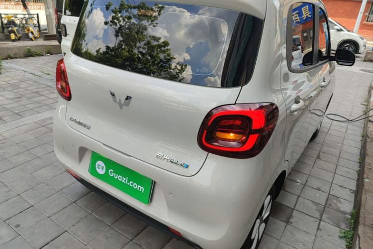 Used Wuling Hongguang MINIEV 2025 Four-Door Version Advanced Edition Rear Right 45 Deg