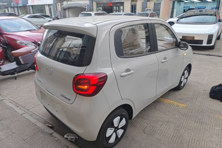 Used Wuling Hongguang MINIEV 2025 Four-Door Version Advanced Edition Rear Right 45 Deg