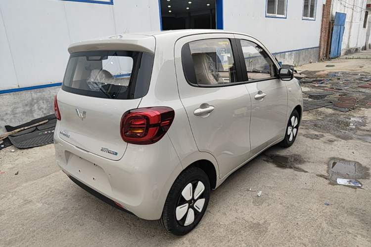 Used Wuling Hongguang MINIEV 2025 Four-Door Version Advanced Edition Rear Right 45 Deg