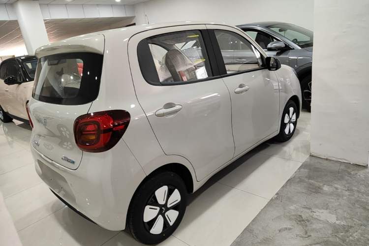 Used Wuling Hongguang MINIEV 2025 Four-Door Version Advanced Edition Rear Right 45 Deg