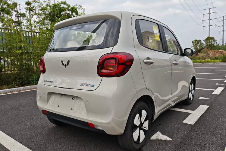 Used Wuling Hongguang MINIEV 2025 Four-Door Version Advanced Edition Rear Right 45 Deg