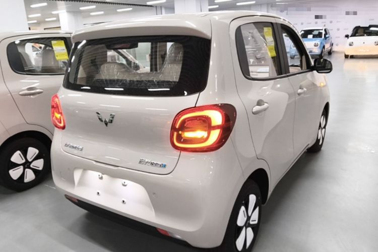 Used Wuling Hongguang MINIEV 2025 Four-Door Version Advanced Edition Rear Right 45 Deg