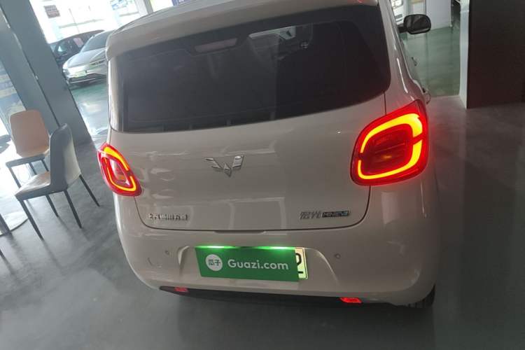 Used Wuling Hongguang MINIEV 2025 Four-Door Version Advanced Edition Rear
