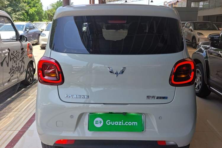 Used Wuling Hongguang MINIEV 2025 Four-Door Version Premium Edition Rear