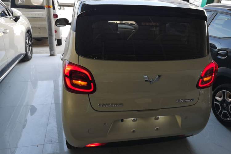 Used Wuling Hongguang MINIEV 2025 Four-Door Version Zhenxiang+ Edition Rear