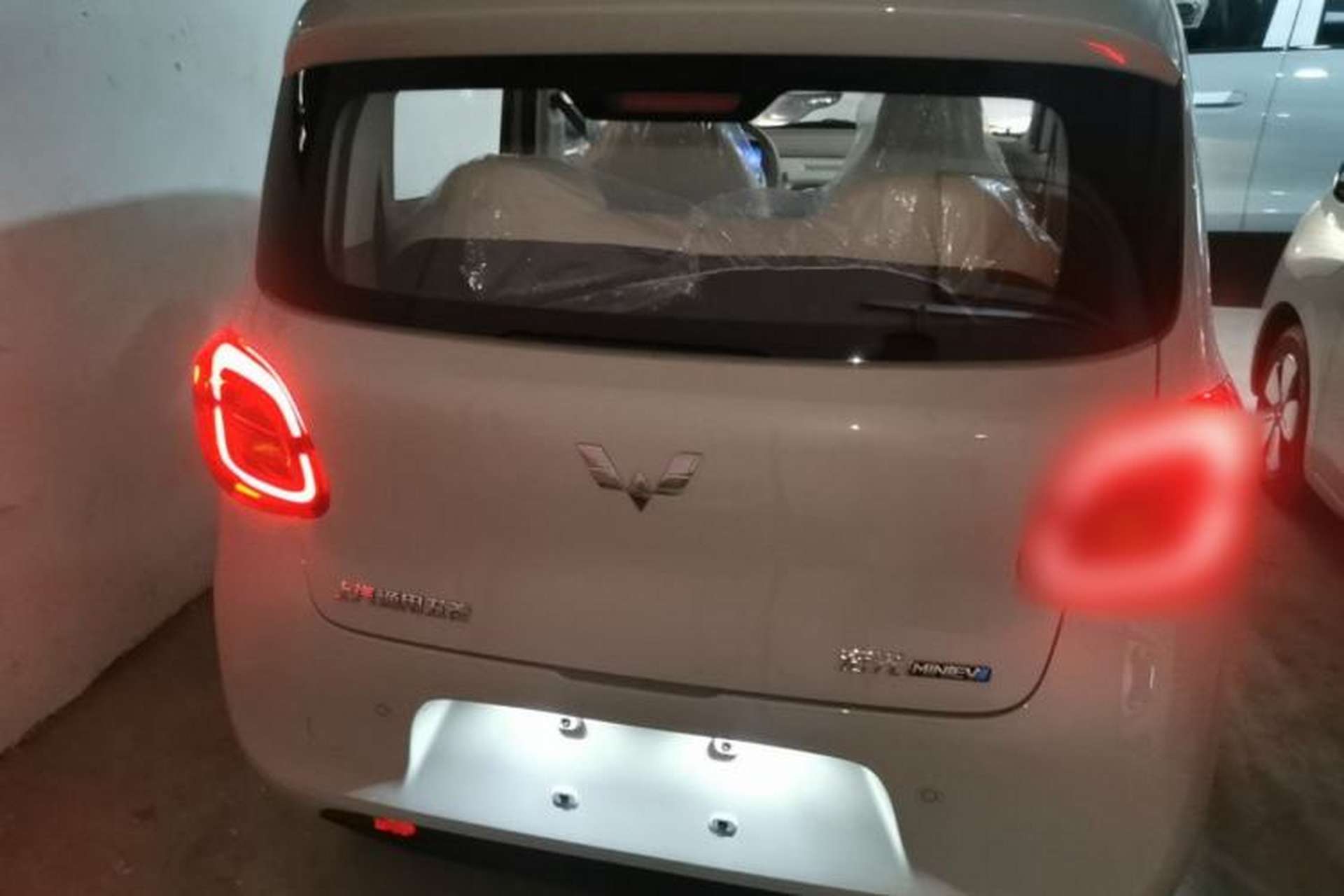 Used Wuling Hongguang MINIEV 2025 Four-Door Version Advanced Edition Rear