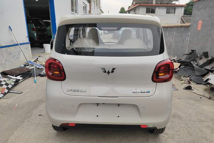 Used Wuling Hongguang MINIEV 2025 Four-Door Version Advanced Edition Rear