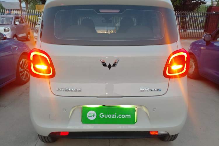 Used Wuling Hongguang MINIEV 2025 Four-Door Version Advanced Edition Rear