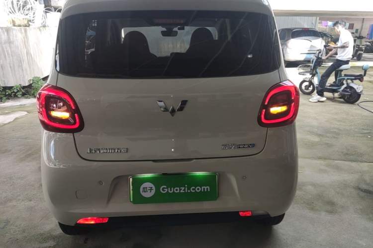 Used Wuling Hongguang MINIEV 2025 Four-Door Version Advanced Edition Rear