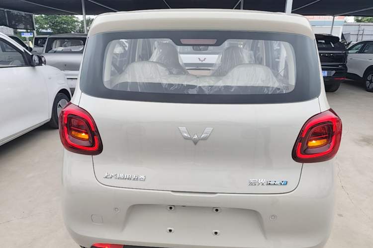 Used Wuling Hongguang MINIEV 2025 Four-Door Version Advanced Edition Rear