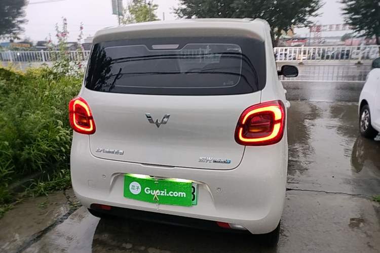 Used Wuling Hongguang MINIEV 2025 Four-Door Version Advanced Edition Rear