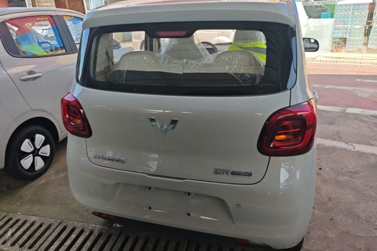 Used Wuling Hongguang MINIEV 2025 Four-Door Version Advanced Edition Rear