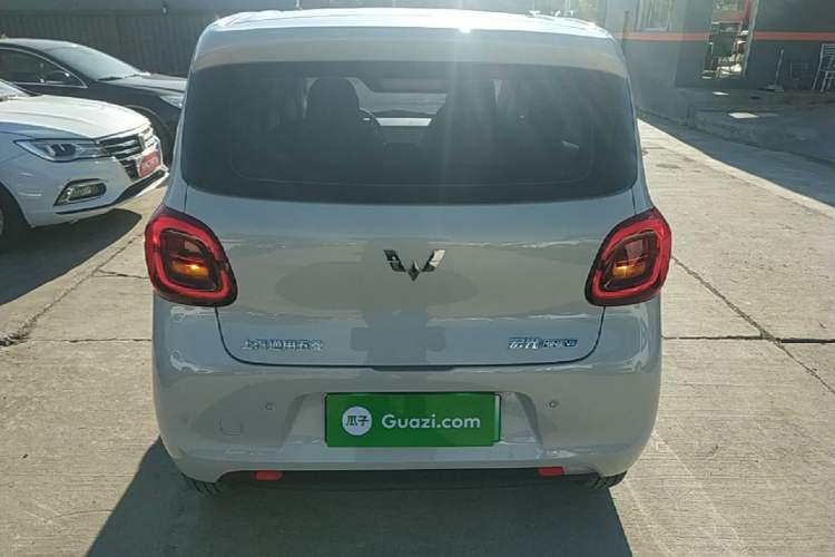 Used Wuling Hongguang MINIEV 2025 Four-Door Version Advanced Edition Rear