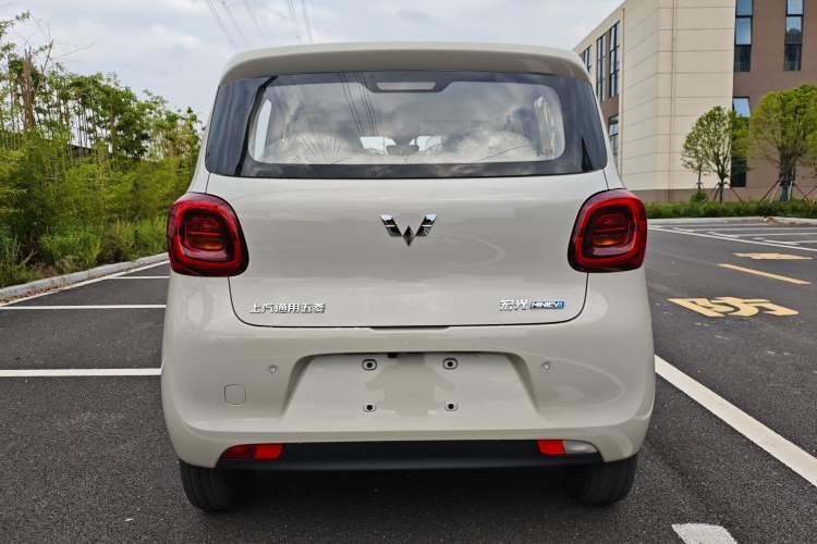 Used Wuling Hongguang MINIEV 2025 Four-Door Version Advanced Edition Rear