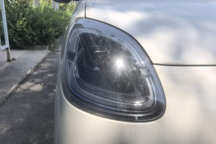 Used Wuling Hongguang MINIEV 2025 Four-Door Version Zhenxiang+ Edition Right Front Headlight