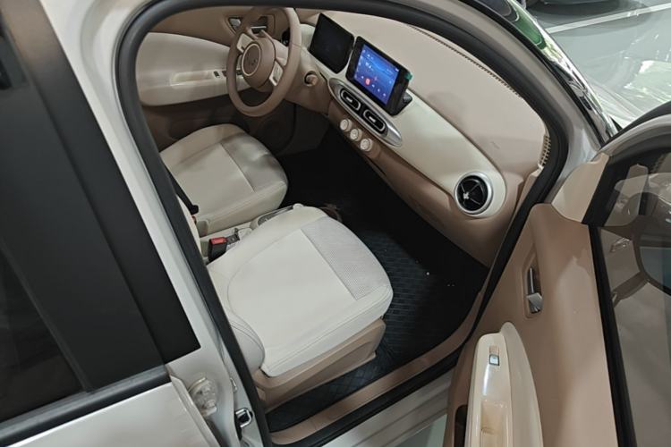 Used Wuling Hongguang MINIEV 2025 Four-Door Version Zhenxiang+ Edition Right Front Seat