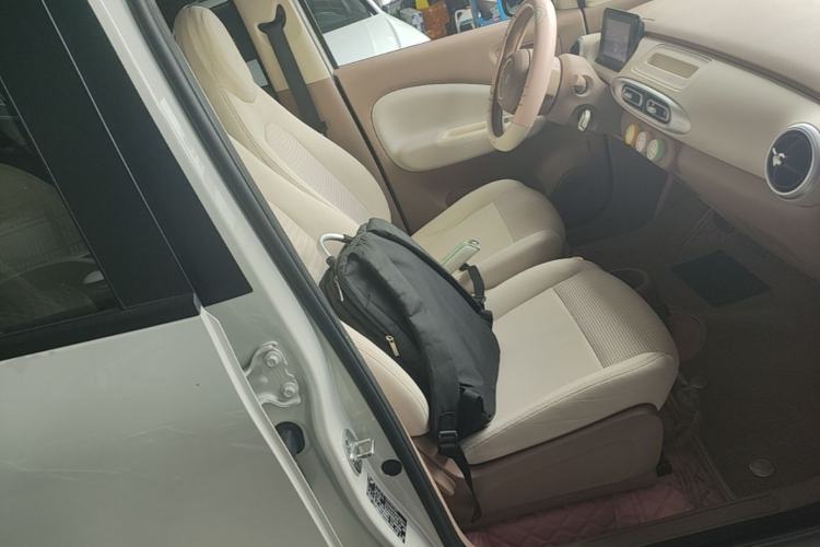 Used Wuling Hongguang MINIEV 2025 Four-Door Version Advanced Edition Right Front Seat