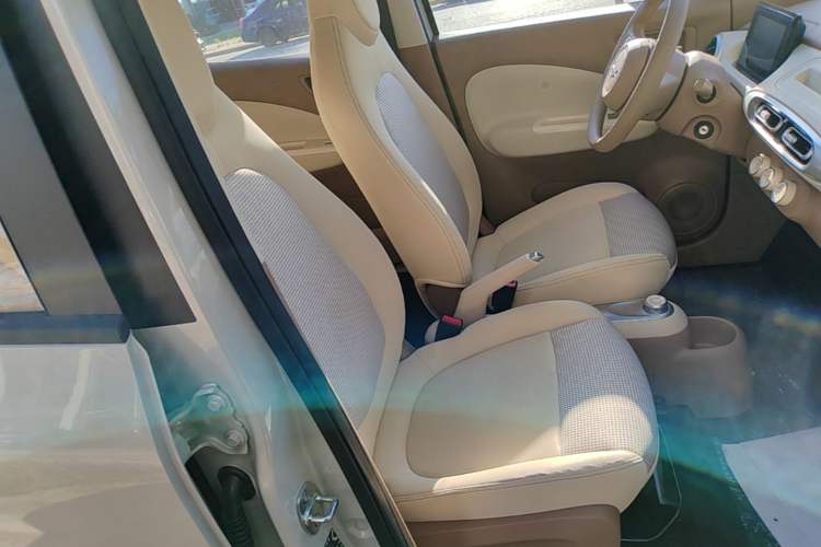 Used Wuling Hongguang MINIEV 2025 Four-Door Version Advanced Edition Right Front Seat