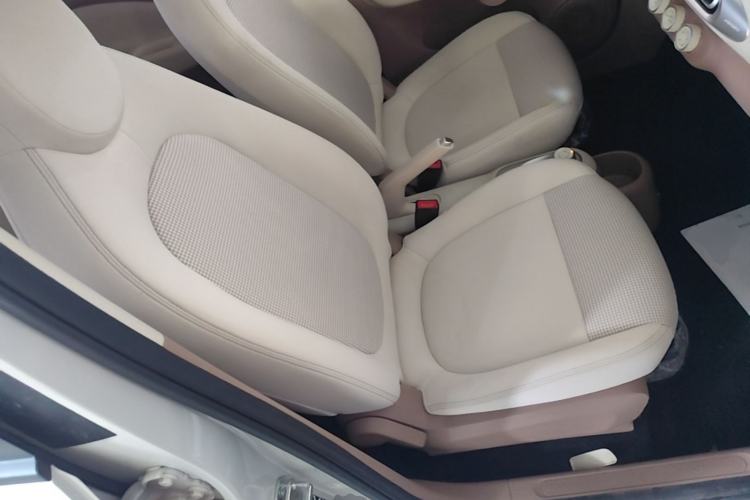Used Wuling Hongguang MINIEV 2025 Four-Door Version Advanced Edition Right Front Seat