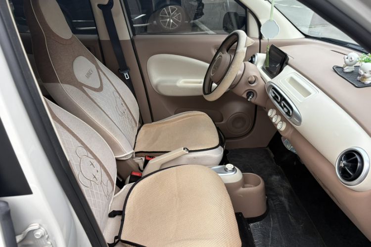 Used Wuling Hongguang MINIEV 2025 Four-Door Version Advanced Edition Right Front Seat
