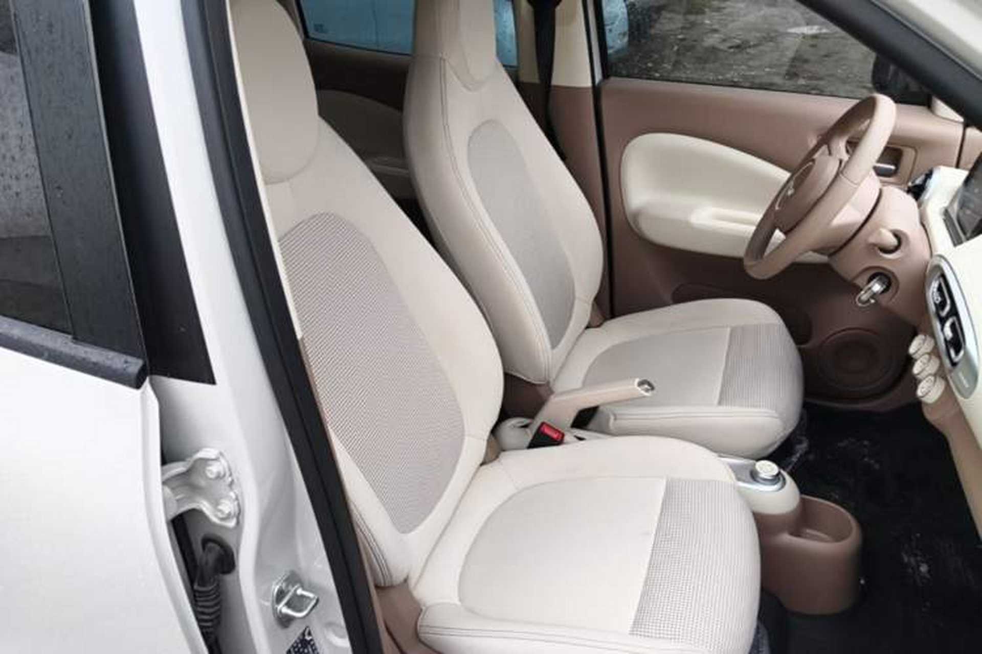 Used Wuling Hongguang MINIEV 2025 Four-Door Version Advanced Edition Right Front Seat