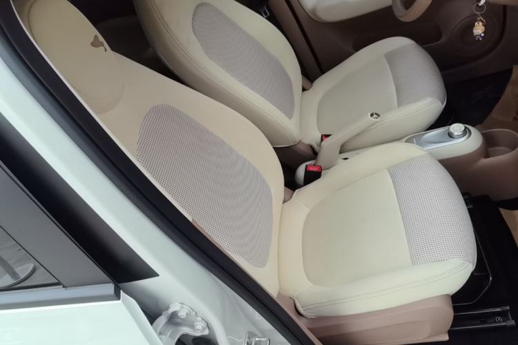 Used Wuling Hongguang MINIEV 2025 Four-Door Version Advanced Edition Right Front Seat