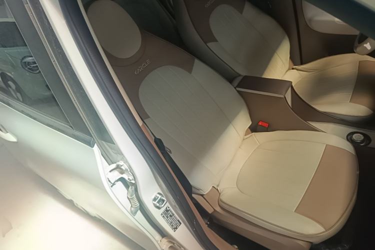 Used Wuling Hongguang MINIEV 2025 Four-Door Version Zhenxiang+ Edition Right Front Seat