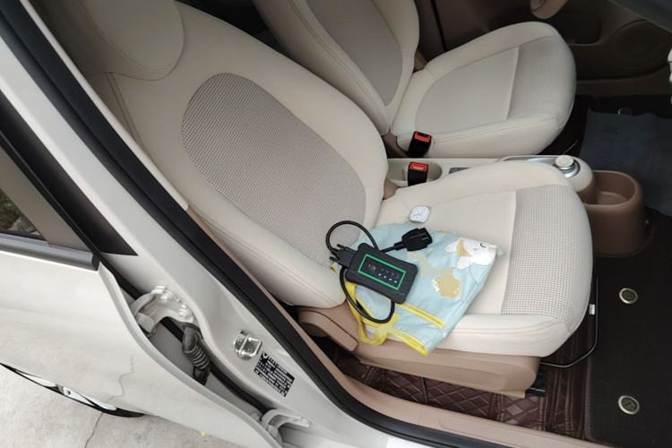 Used Wuling Hongguang MINIEV 2025 Four-Door Version Zhenxiang+ Edition Right Front Seat